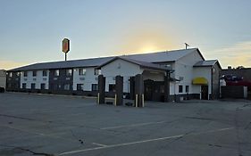 Super 8 By Wyndham Newton